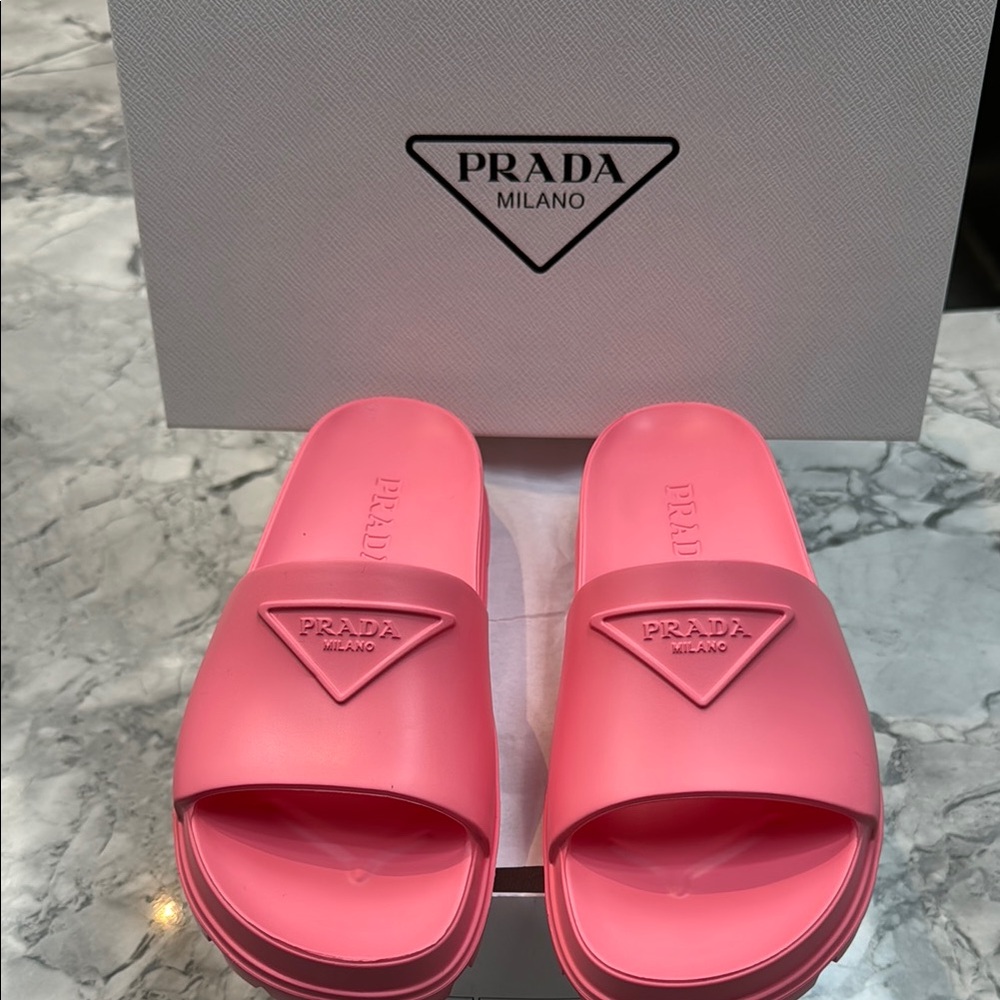 Authentic Prada Women's Pink pool Slides 37 like new